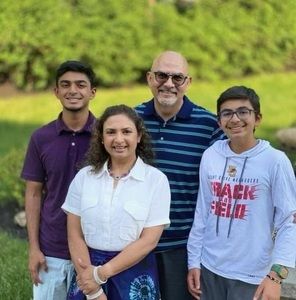 Meet your Posher, Saad